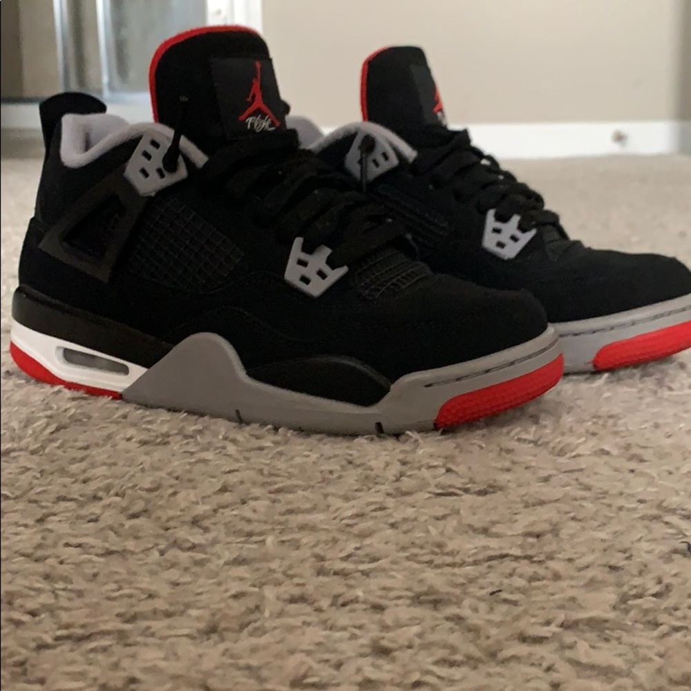 Air Jordan 4 retro bred